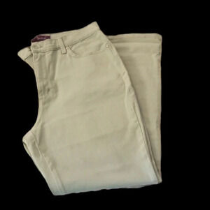 Gloria Vanderbilt Amanda Jeans